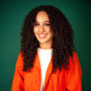 Meet your Posher, Estefania